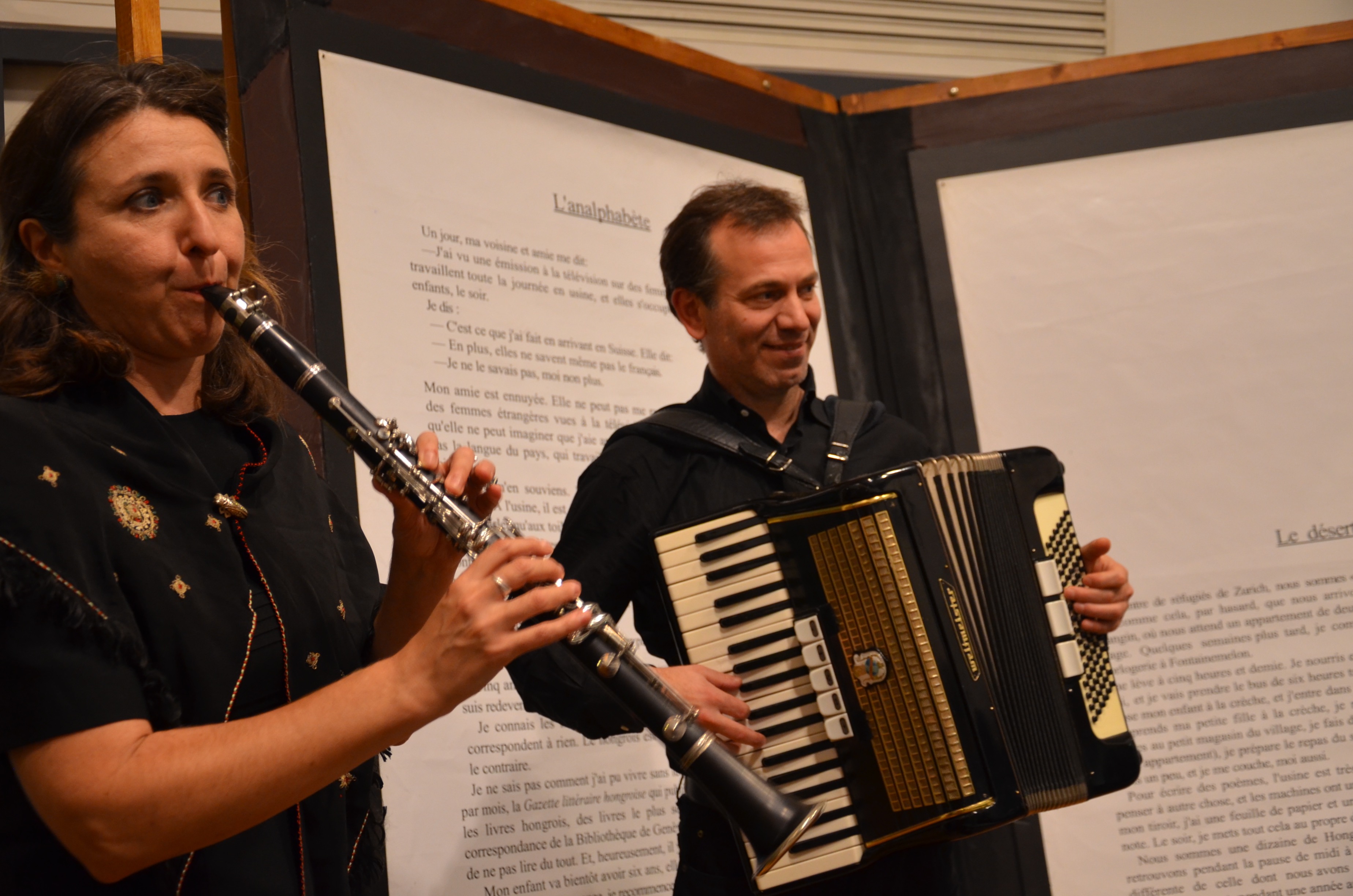 Marthe Desrosières und Gheorghe Ciumasu, im mitreissenden Schwung der wunderbaren Klezmer-Musik.