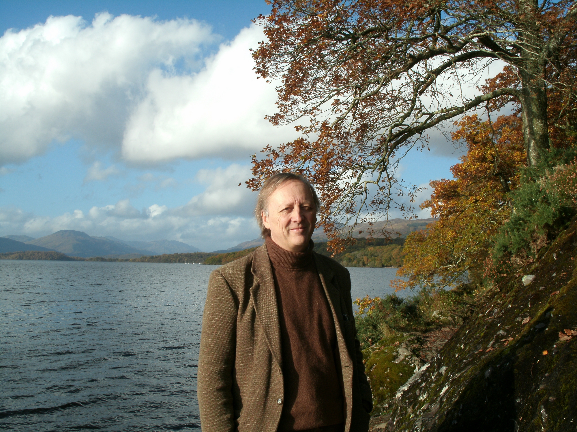 Olivier Salazar-Ferrer, en octobre 2015, devant le loch Lomond (Écosse).